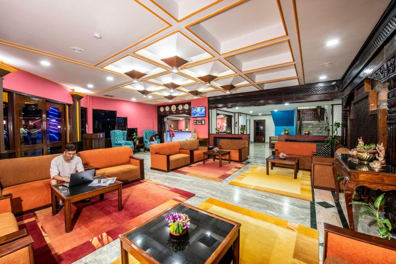 Hotel Nirvana Bhairāhawā Exteriör bild